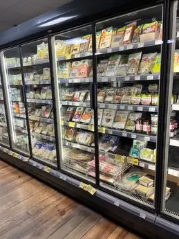 220-biocoop-barcelonnette-magasin-alimentation-bio-traiteur-snacking-pate-produit-frais.webp